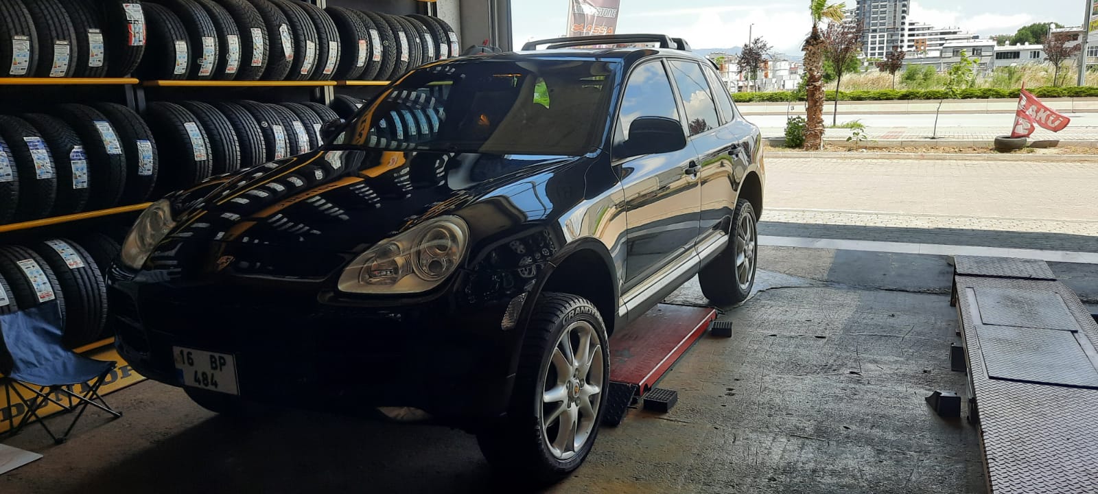 /galeri/Bursa-yunuseli-demir-oto-lastik3.jpeg